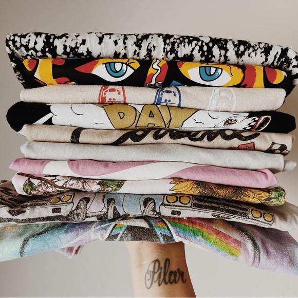 Meet your Posher, Ashley - Picture 2 of 4